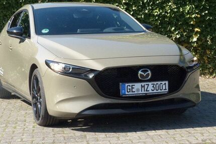 Mazda 3 5.500 km 26.900 &euro; Gelsenkirchen 45899