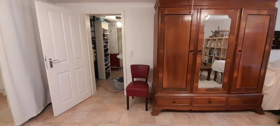 Reihenhaus Krefeld Gartenstadt - 7 Zimmer, 163 m&sup2;, 1.630&euro; | Angebot:24817348