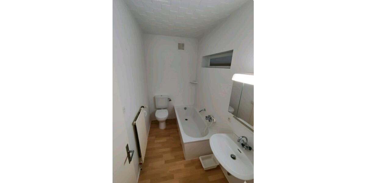 Schöne renovierte 2-Zimmer-Wohnung in Fischeln zimmer