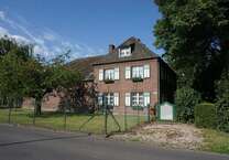 Haus zum Kaufen in Krefeld 895.000 € 190 m²