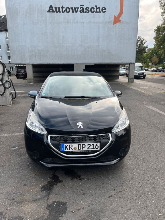 Peugeot 208 94.000 km 4.900 € Krefeld 47798
