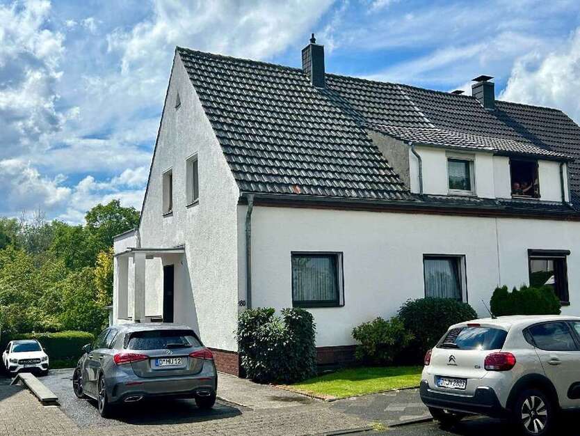 Haus zum Kaufen in Düsseldorf 498.000 € 120 m²