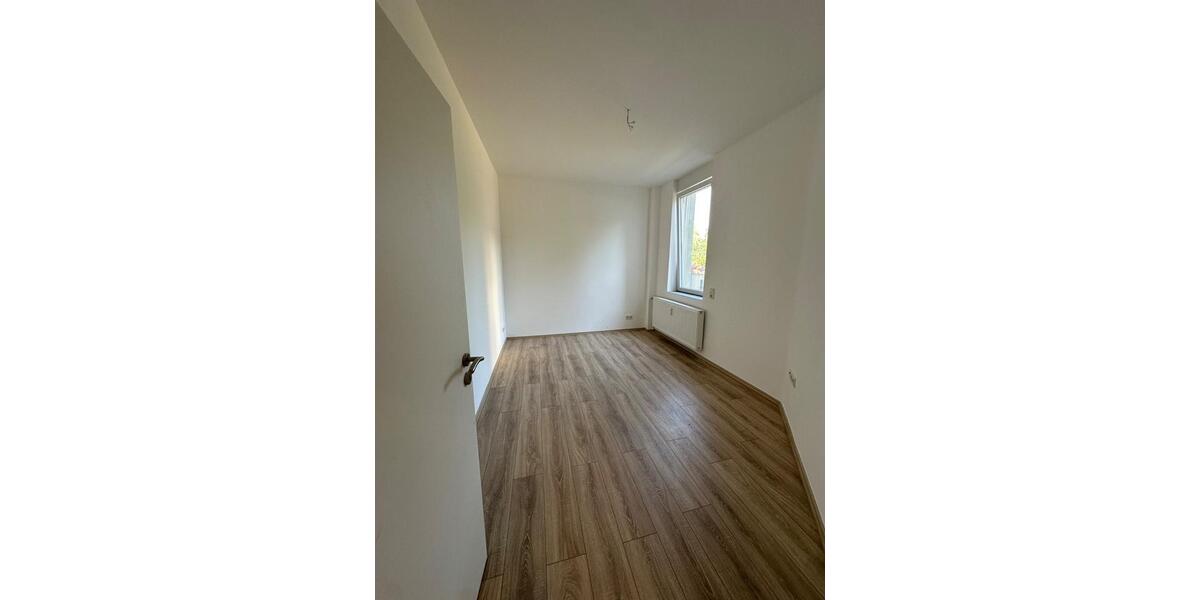 Mehrfamilienhaus, Wohnhaus Duisburg Essenberg - 8 Zimmer, 162 m&sup2;, 295.000&euro; | Angebot:27428630