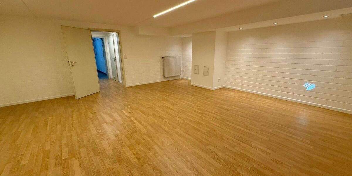 Doppelhaushälfte Düsseldorf Kaiserswerth - 8 Zimmer, 213 m&sup2;, 1.680.000&euro; | Angebot:25271300