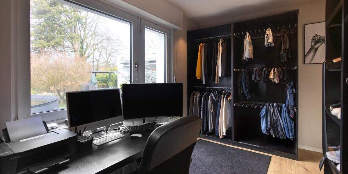 Wohnen auf einer Ebene - exklusives Einfamilienhaus mit beeindruckendem Außenareal in ruhiger Lage 5 zimmer