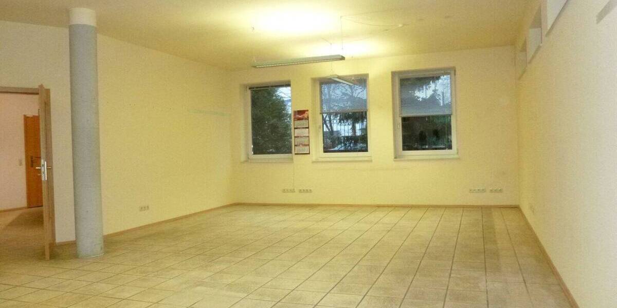 Gewerbeobjekt Dinslaken Hiesfeld - 5 Zimmer, 160 m&sup2;, 1.395&euro; | Angebot:25937598