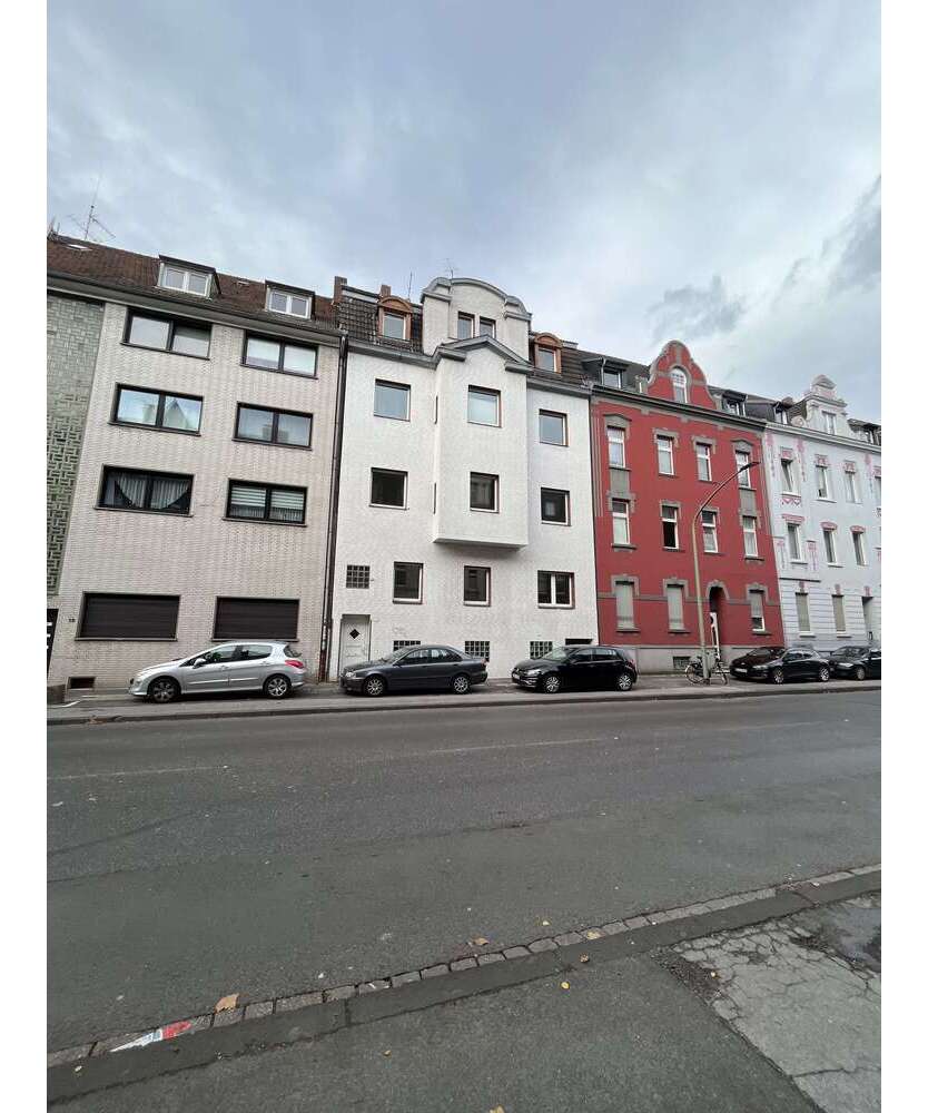 Haus zum Kaufen in Duisburg 569.000 € 374 m²