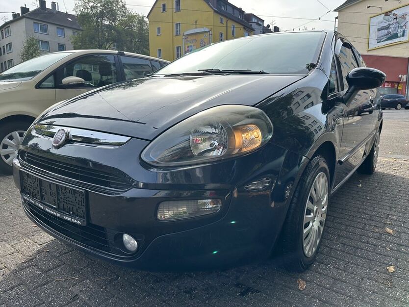 Fiat Punto 144.000 km 2.700 € Essen 45145