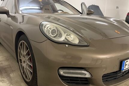 Porsche Panamera 150.000 km 17.900 &euro; Düsseldorf 40229