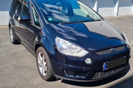 Ford S-Max 157.224 km 4.890 &euro; Bochum 44801