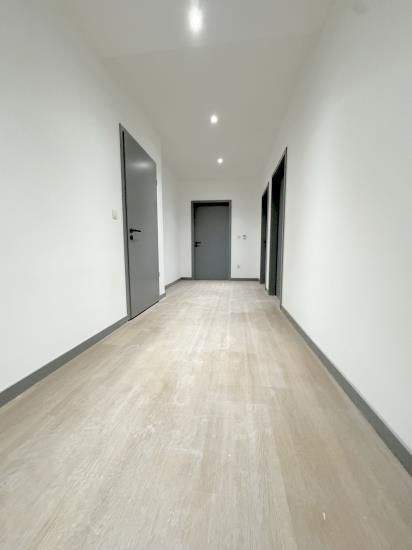 Etagenwohnung Oberhausen Altstadt-Süd - 2 Zimmer, 127 m&sup2;, 1.250&euro; | Angebot:25142156