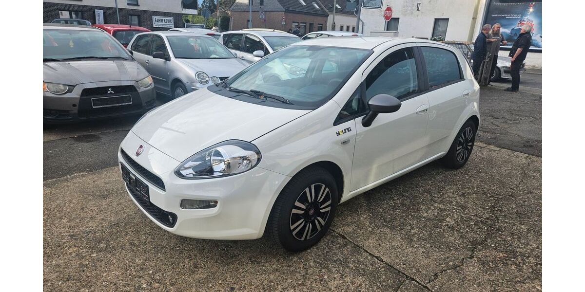 Fiat Punto 121.000 km 4.599 &euro; Krefeld 47807