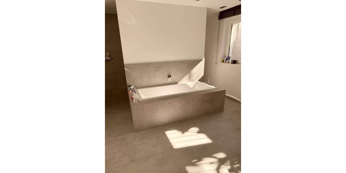 Doppelhaushälfte Meerbusch Büderich - 6 Zimmer, 242 m&sup2;, 8.500&euro; | Angebot:26391404