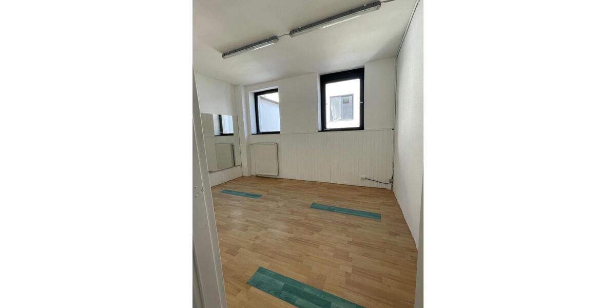 *„Gewerbefläche – Krefeld – Sofort“* zimmer