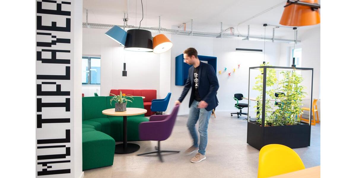 Privater Schreibtisch im sicheren Bereich - 8Bit-Coworking in Mülheim zimmer