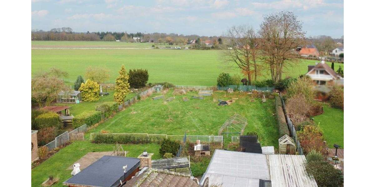 Schönes Bauernhaus mit großem Garten in top Lage von Menzelen-West 8 zimmer