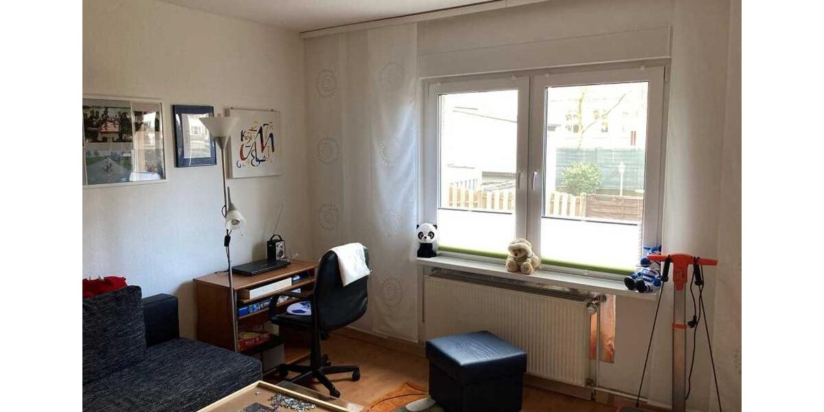 Erdgeschoßwohnung Duisburg Ruhrort - 6 Zimmer, 108 m&sup2;, 140.000&euro; | Angebot:23298929