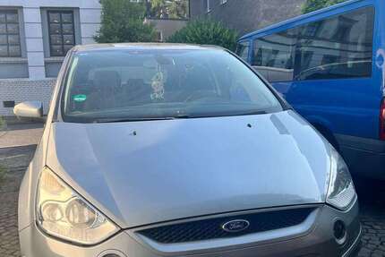 Ford C-Max 247.000 km 4.000 &euro; Herne 44652