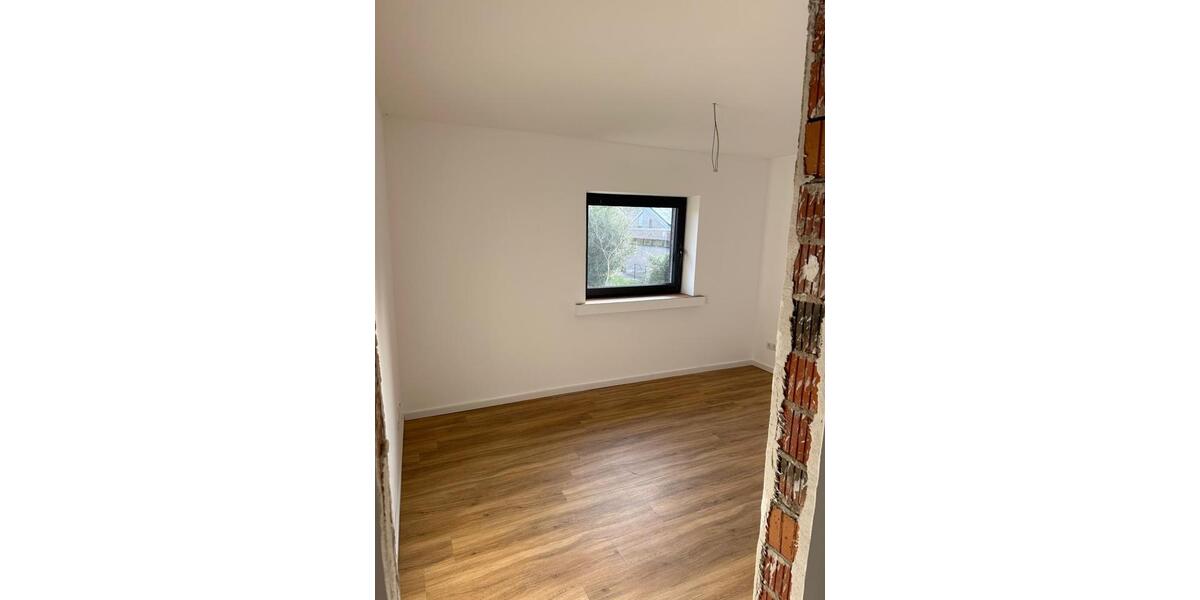 Einfamilienhaus mit großem Grundstück - 202425 kernsaniert 6 zimmer