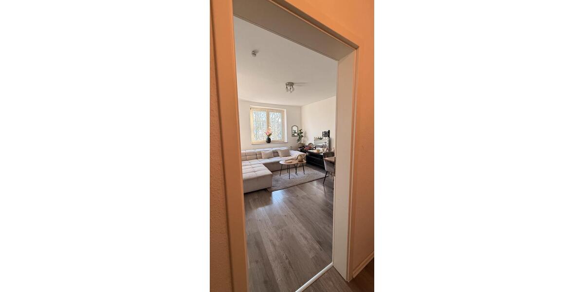 Schöne renovierte 2-Zimmer Wohnung zu vermieten. 2 zimmer