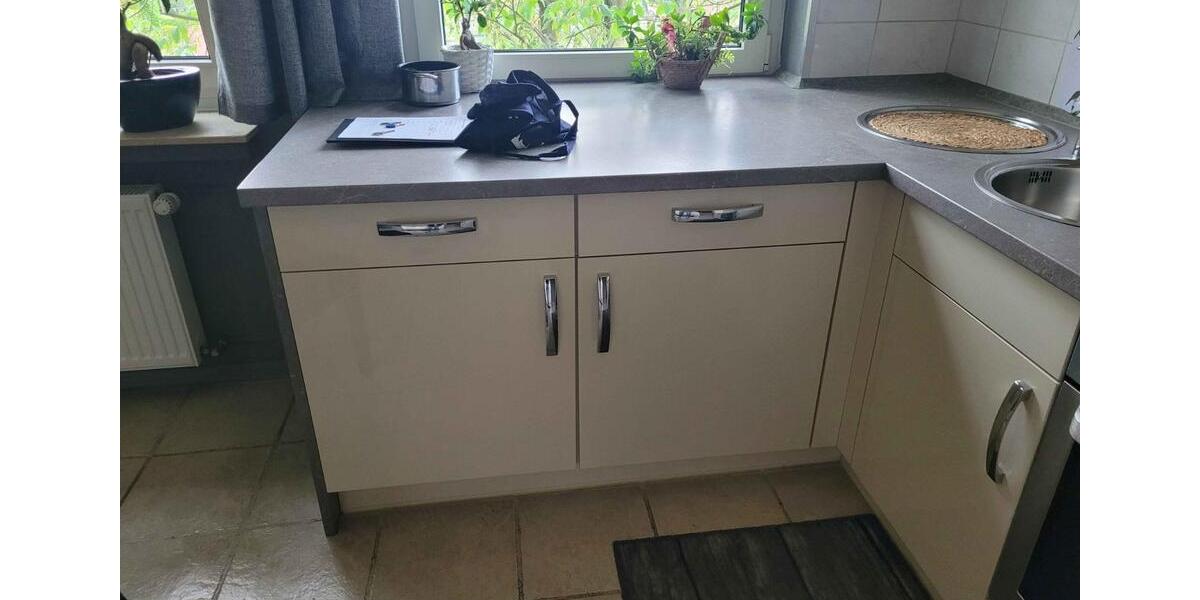 Helle 2-Zimmer-Wohnung in zentraler Lage von Hünxe-Drevenack zimmer