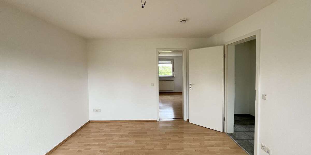 Etagenwohnung Düsseldorf Stadtbezirk 5 - 4 Zimmer, 121 m&sup2;, 165.000&euro; | Angebot:26404367