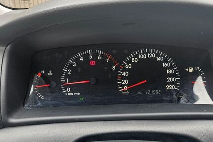 Toyota Corolla 122.570 km 4.300 &euro; Duisburg 47053