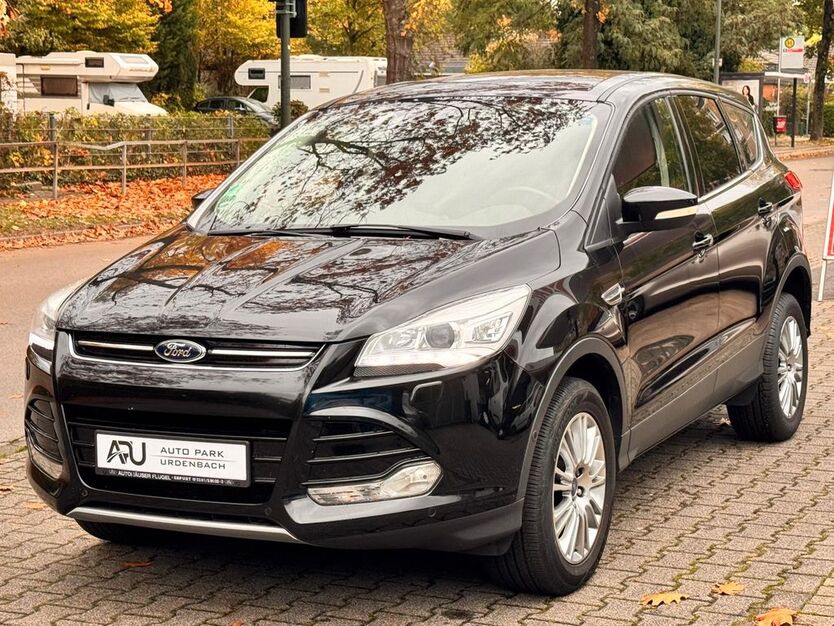 Ford Kuga 113.000 km 10.480 € Düsseldorf 40593