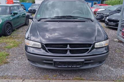 Chrysler Grand Voyager 178.746 km 2.500 &euro; Düsseldorf 40549