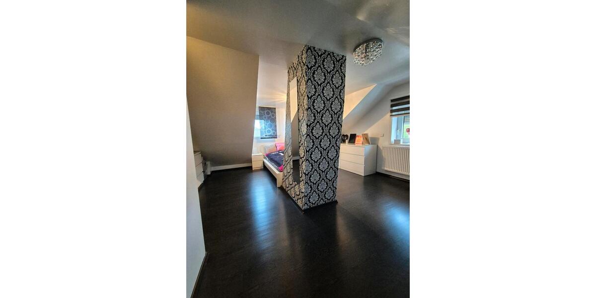 Reiheneckhaus mit Garage 9 zimmer