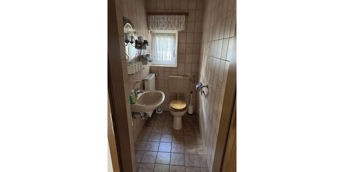 Alles was das Herz begehrt - Freistehendes Ein- Zweifamiliendomizil mit paradiesischem Garten 9 zimmer