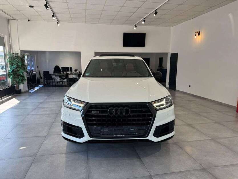 Q7
