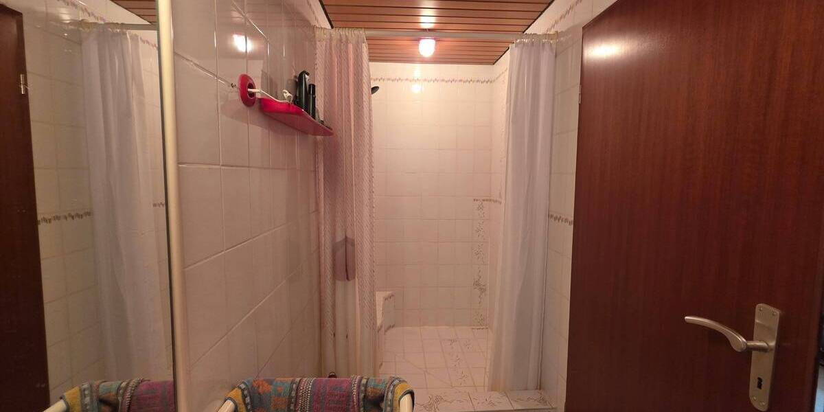 Mehrfamilienhaus, Wohnhaus Velbert Mitte - 6 Zimmer, 230 m&sup2;, 490.000&euro; | Angebot:23944327