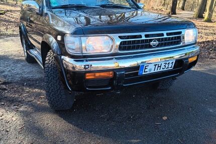 Nissan Pathfinder 172.000 km 5.000 &euro; Essen 45134