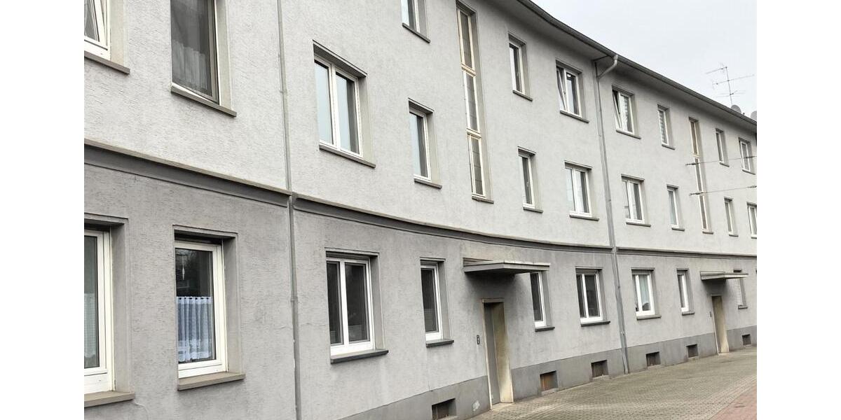 Erdgeschoßwohnung Duisburg Ruhrort - 6 Zimmer, 108 m&sup2;, 140.000&euro; | Angebot:23298929