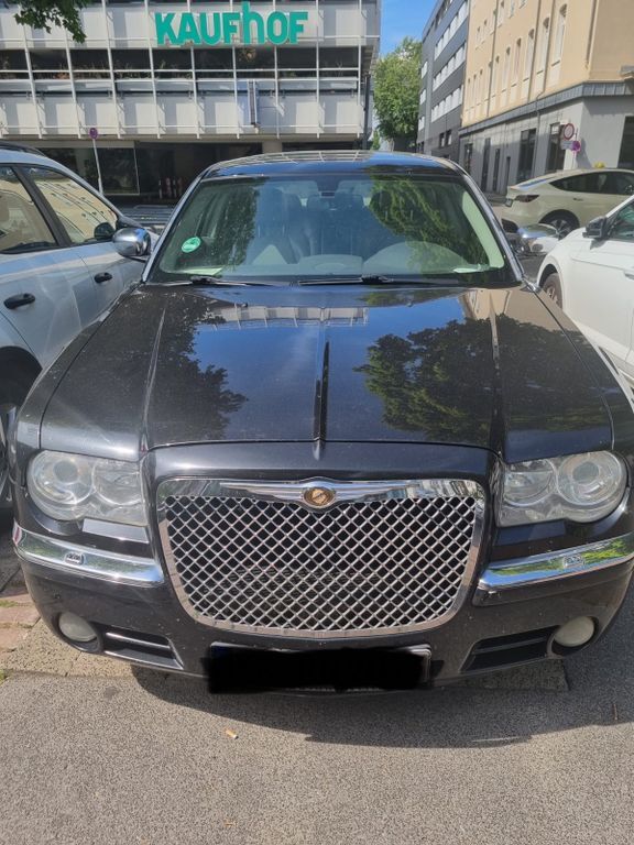 Chrysler 300C 339.000 km 3.970 € Krefeld 47798