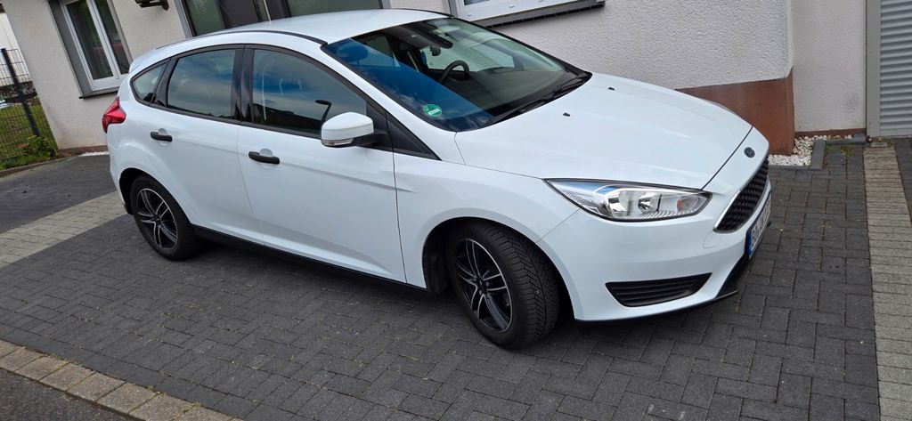 Ford Focus 45.000 km 10.100 &euro; Bochum 44879