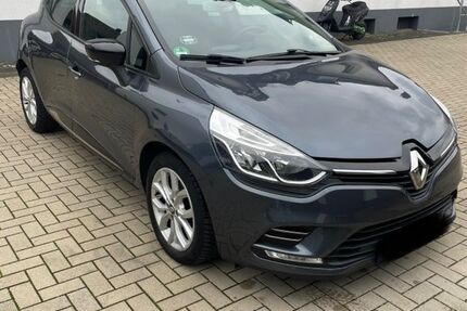 Renault Clio 44.000 km 10.500 &euro; Düsseldorf 40593
