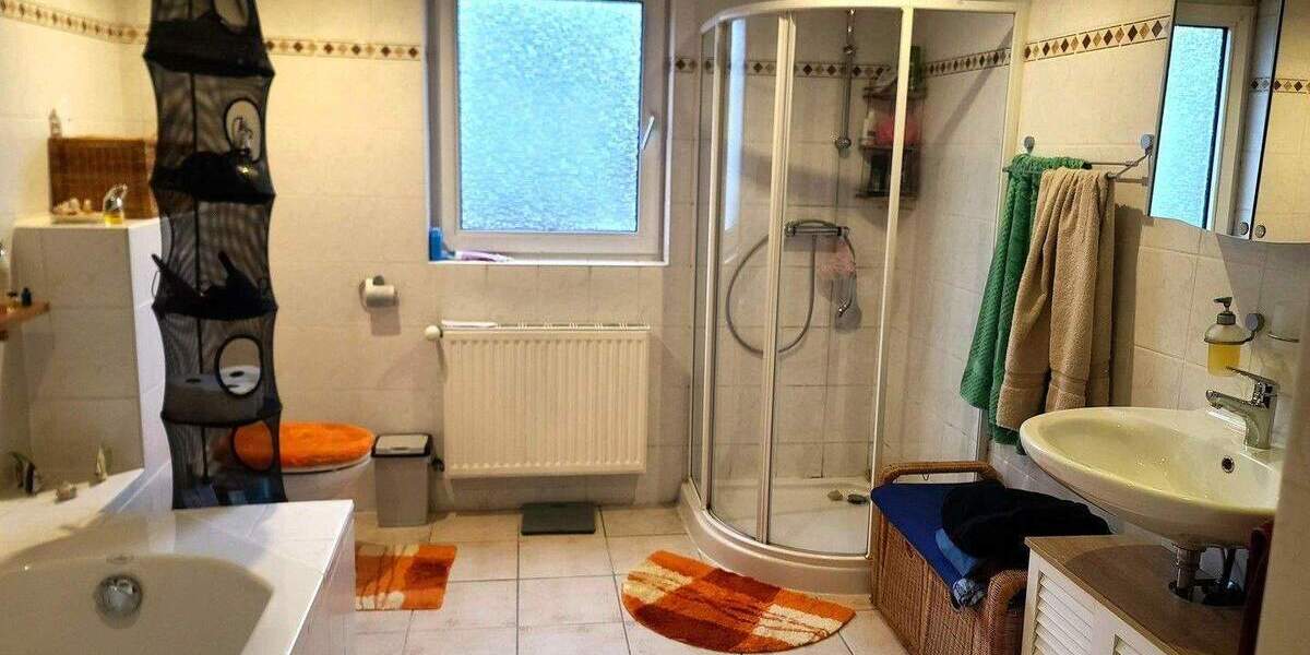 Doppelhaushälfte Rheinberg Orsoy - 7 Zimmer, 126 m&sup2;, 350.000&euro; | Angebot:25781574