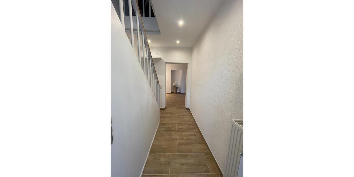 Wohnung in einem Zechenhaus mit neuer Einbauküche 5 zimmer