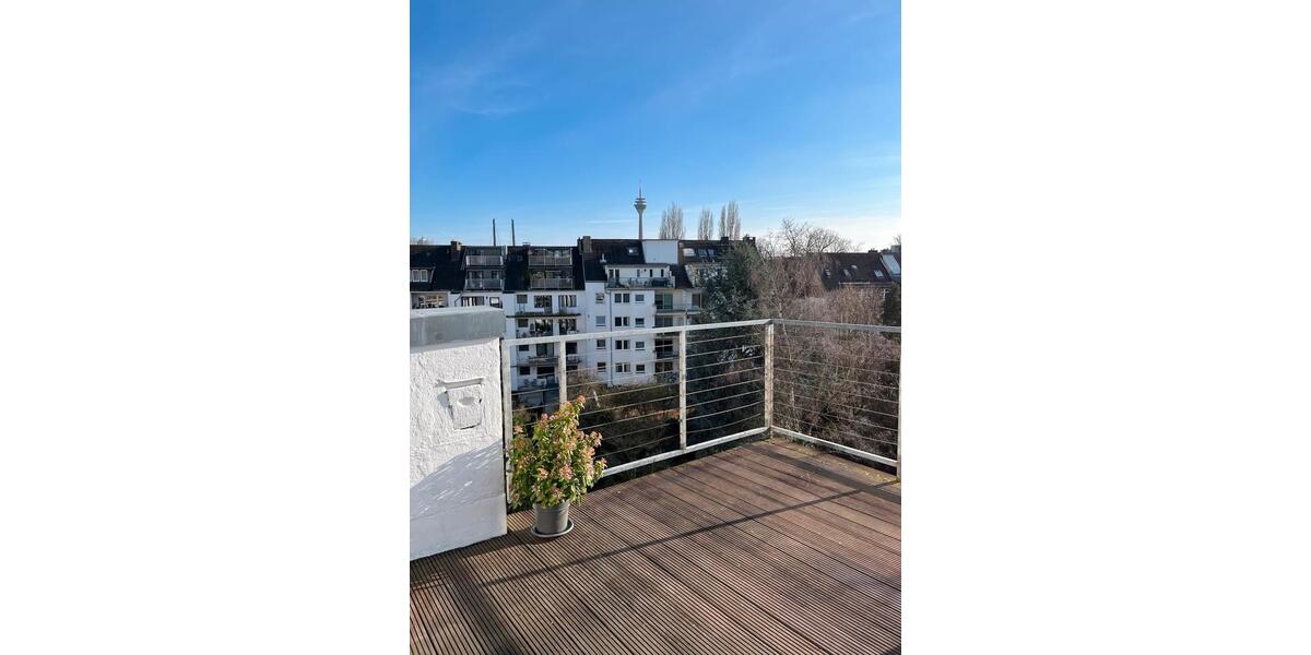 Dachgeschoßwohnung Düsseldorf Niederkassel - 3 Zimmer, 78 m&sup2;, 1.670&euro; | Angebot:25274248