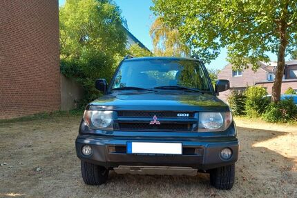 Mitsubishi Pajero Pinin 210.000 km 3.500 &euro; Düsseldorf 40470