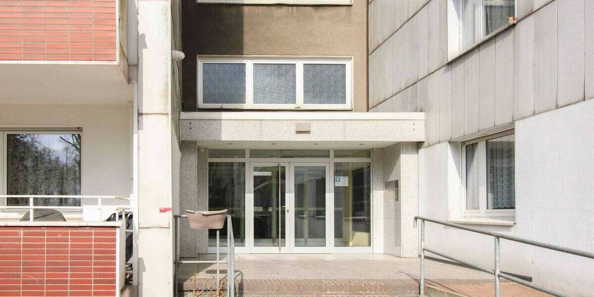 Ein Traum: Gehobene Etagenwohnung mit Balkon und Spa-Bereich 3 zimmer