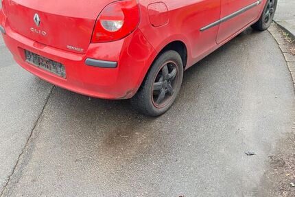 Renault Clio 306.000 km 850 &euro; Duisburg 47169
