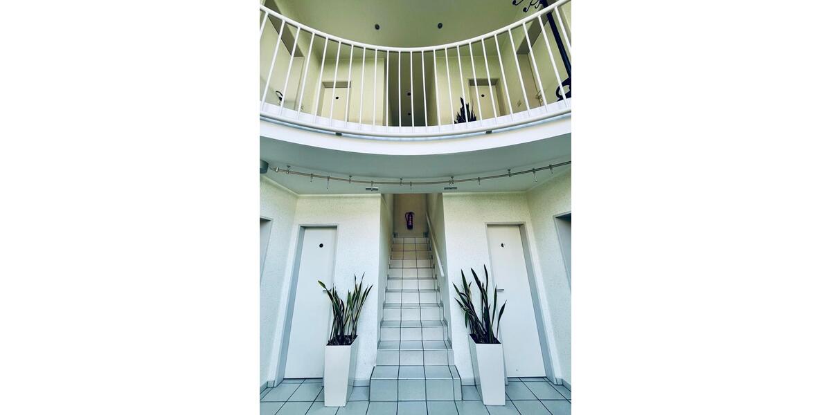 Halle mit Bürofläche zu vermieten zimmer