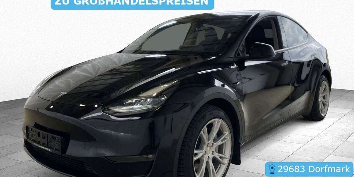 Tesla Model Y 61.589 km 37.697 &euro; Krefeld 47829