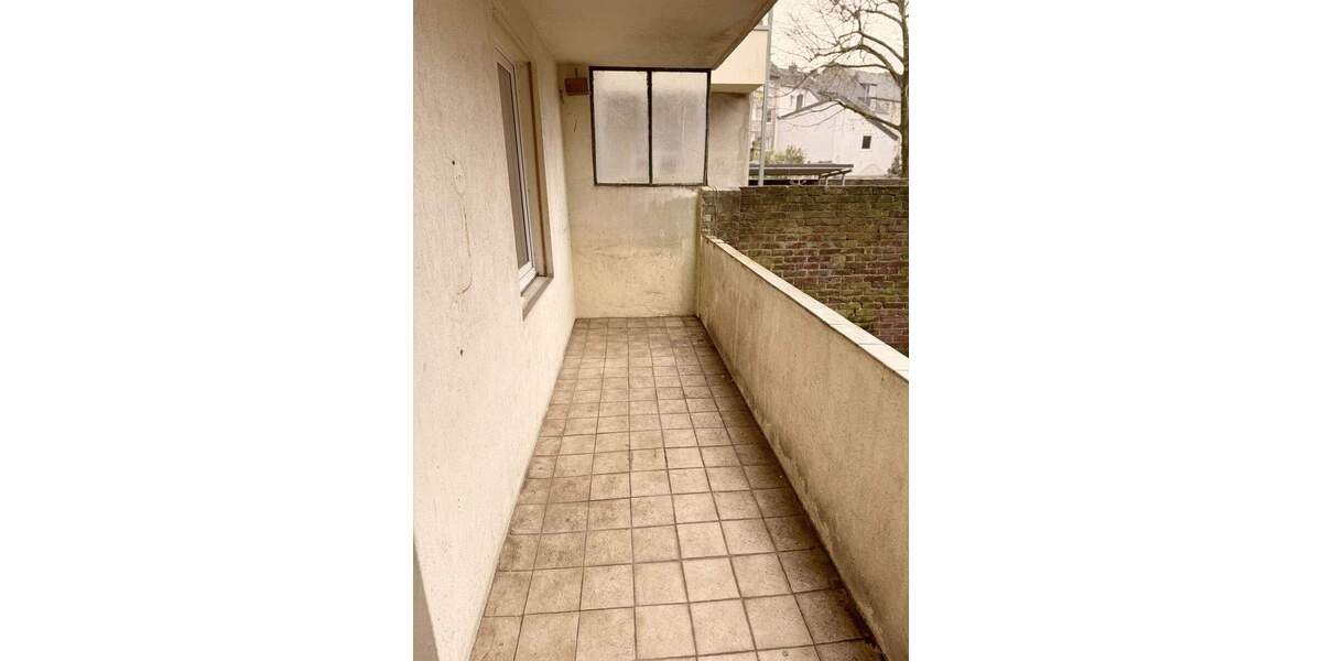Etagenwohnung Düsseldorf Rath - 3 Zimmer, 64 m&sup2;, 790&euro; | Angebot:25683581