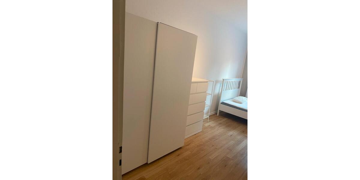 Ein Zimmer (15m2) in 2er-WG in Oberbilk 3 zimmer