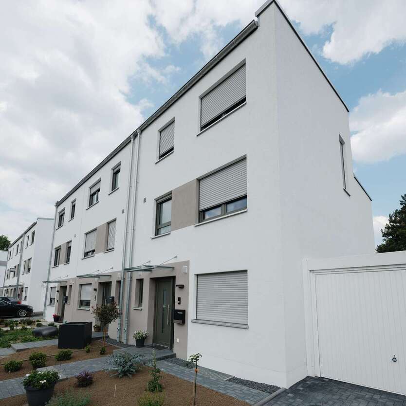 Haus zum Kaufen in Duisburg 579.900 € 159 m² 5 zimmer