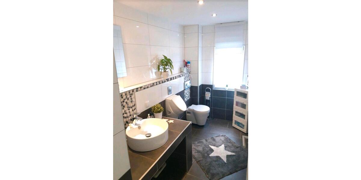 Doppelhaushälfte Duisburg Rheinhausen - 8 Zimmer, 180 m&sup2;, 520.000&euro; | Angebot:27083305